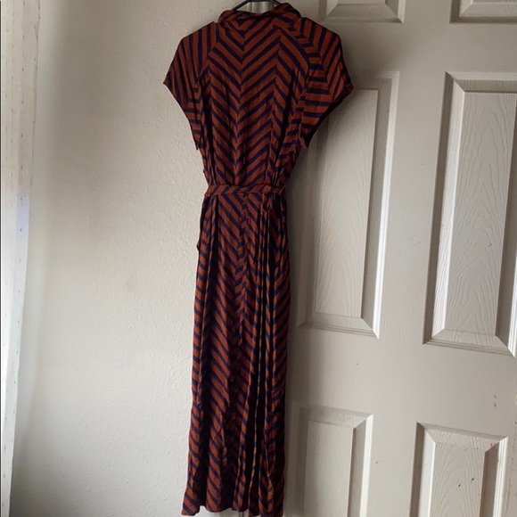 Dress - Picture 5 of 12